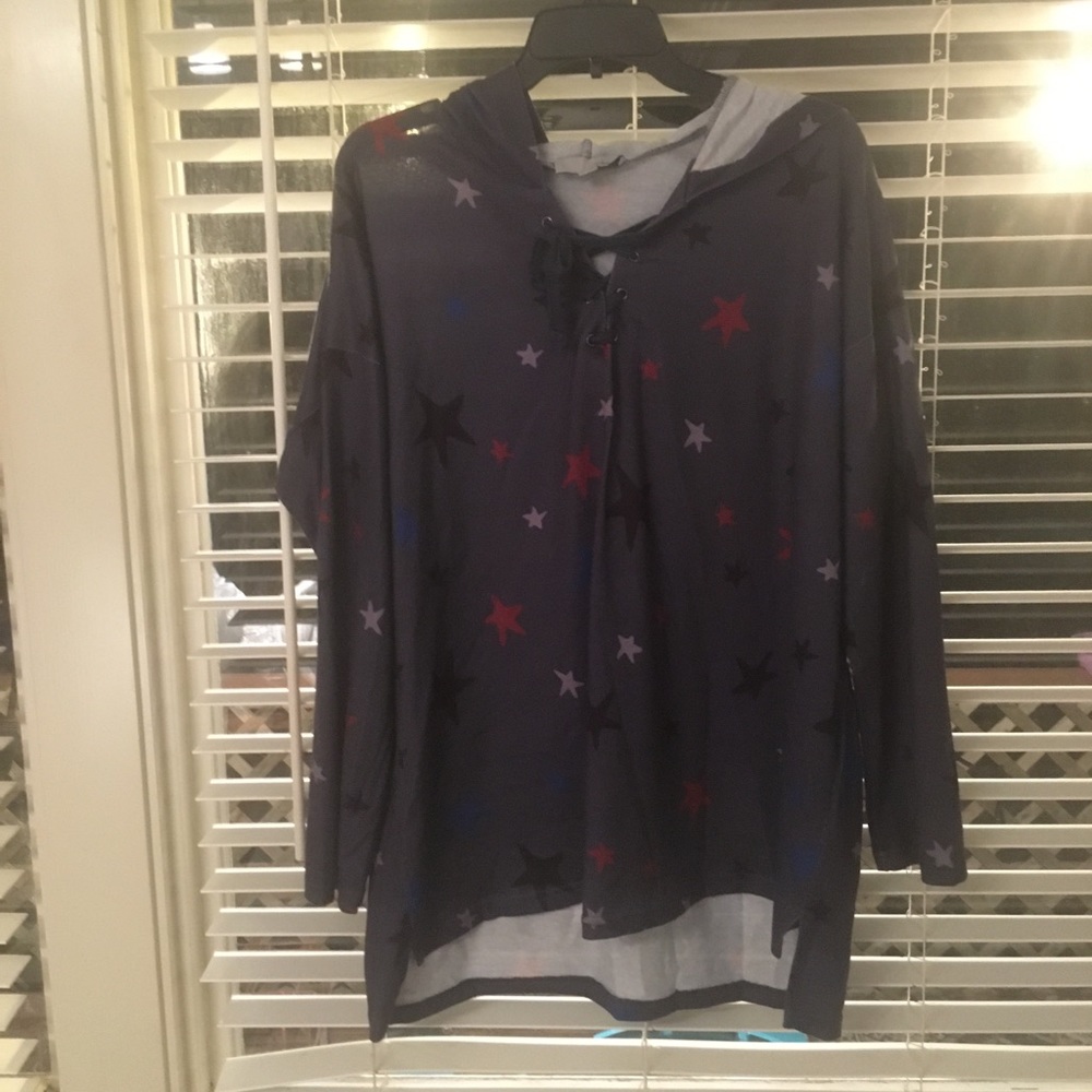 NWOT luukse star printed hoodie